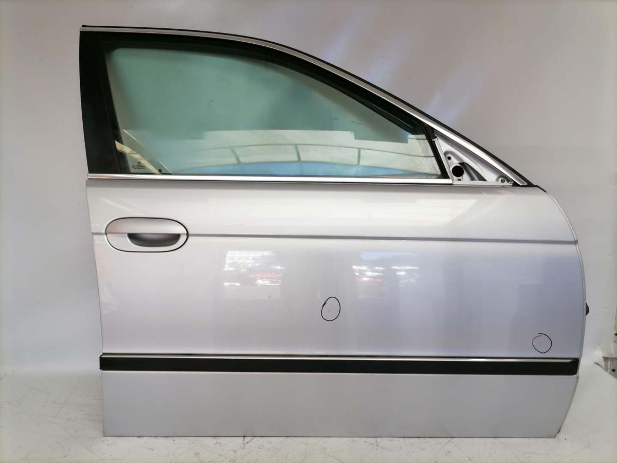 BMW 5er E39 original Tür vorn rechts 354 Titansilbermetallic Bj.1999